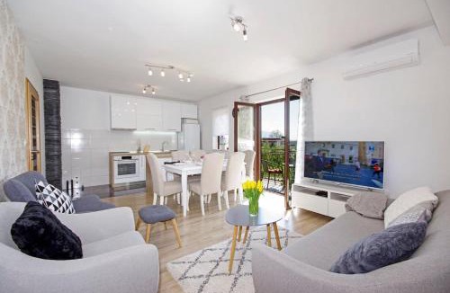 Vrlika Apartment | Lovely countryside Apartment Dolac - Valley, Vrlika