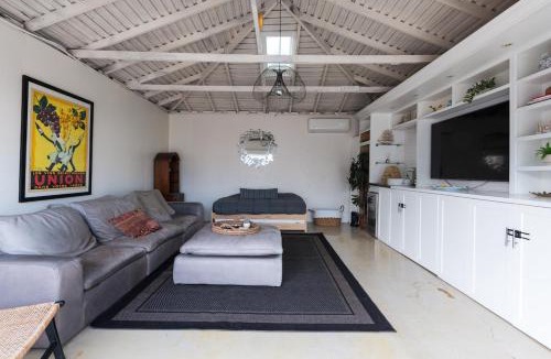 Del Rey House | Lovely Culver City Home 8 Mins to Beach Close to LAX