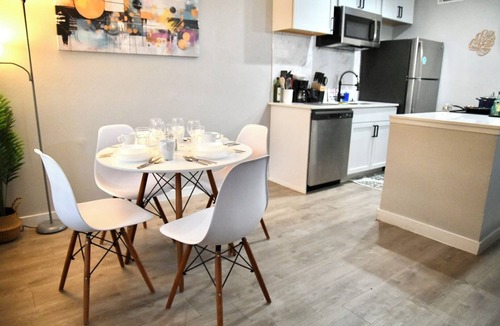 Vickery Meadow Apartment | lovely Dallas with AC