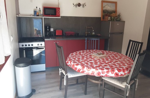 Rigaud Ski Chalet | Lovely detached bungalow