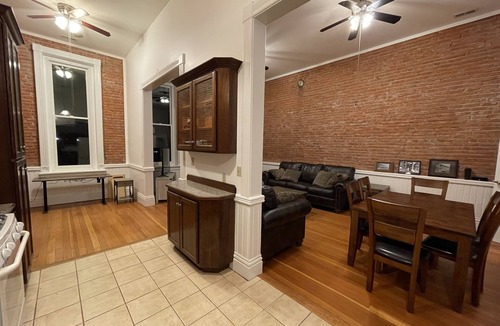 Albany Apartment | Lovely Downtown 2 Bedroom Loft