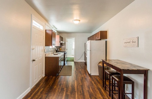 Lancaster House | Lovely Downtown Townhome