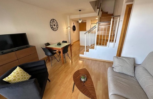 Santa Margarida Apartment | Lovely duplex with views of the communal swimming pool AV-13