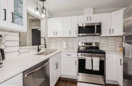 Elmhurst House | Lovely Elmhurst Ranch 4 Beds 2 Baths