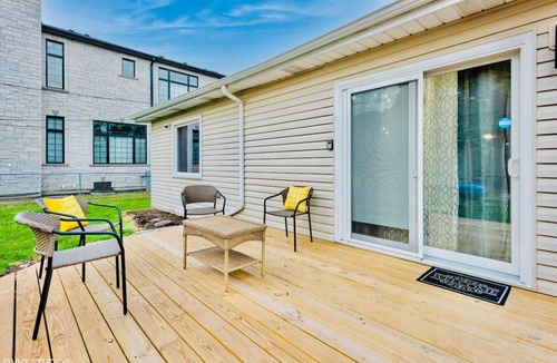 Elmhurst House | Lovely Elmhurst Ranch 4 Beds 2 Baths