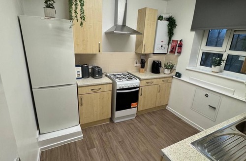 Bromley South Apartment | Lovely flat in bow