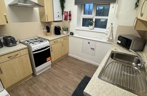 Bromley South Apartment | Lovely flat in bow