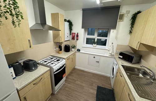 Bromley South Apartment | Lovely flat in bow