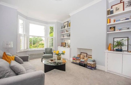 Southfields Apartment | Lovely flat near Wimbledon – perfectly located with private garden