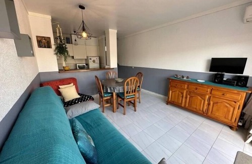 Roses Town Center Apartment | Lovely flat with pool and mountain views AV 28