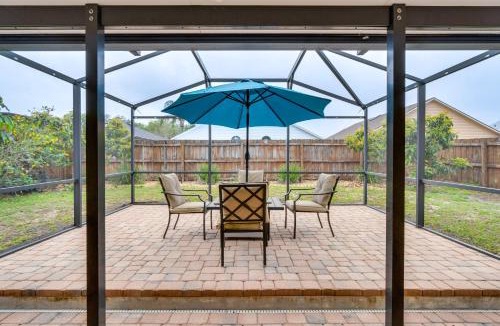 Lake Mary House | Lovely Florida Retreat w/Lanai: 5 Mi to Riverwalk