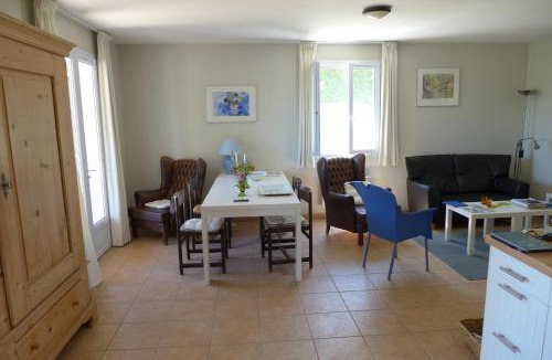 Saint-Etienne-de-Villereal House | Lovely gites with private pool, privacy & spacious garden