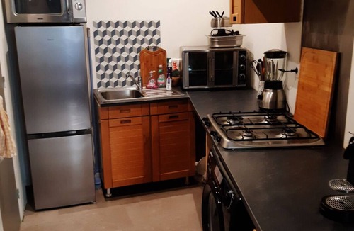 Saint-Quentin-la-Poterie House | Lovely apartment with terrace