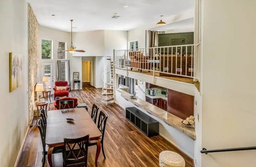 The Hills House | Lovely Gated Community on the Golf Course/w Pooln
