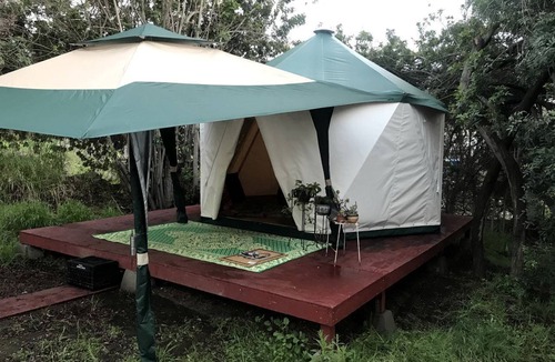 El Cajon House | Lovely Glamping Tent for Three with a Shared Pool near Lakeside, California