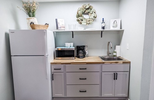 Woodway House | Lovely guest suite with yard