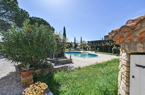 Saint-Julien-les-Rosiers House | Lovely home in Saint-Julien-les-Rosie