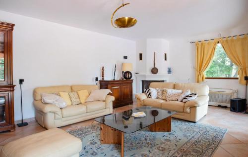Saint-Maximin-la-Sainte-Baume House | Lovely Home In Saint-Maximin-La-Saint