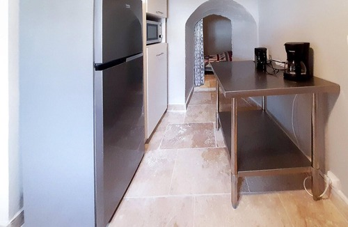 Villeneuve-les-Montreal House | Lovely home in Villeneuve-lès-Montréa with WiFi
