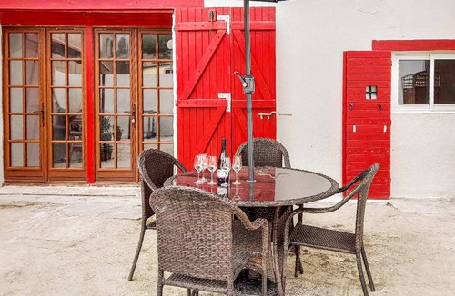 Villeneuve-les-Montreal House | Lovely home in Villeneuve-lès-Montréa with WiFi