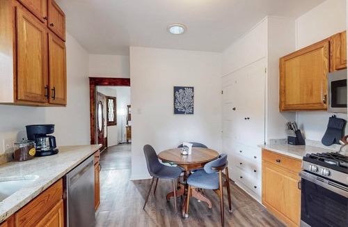 Downtown Albuquerque House | Lovely Historic 2bd/1ba home across from park, AC