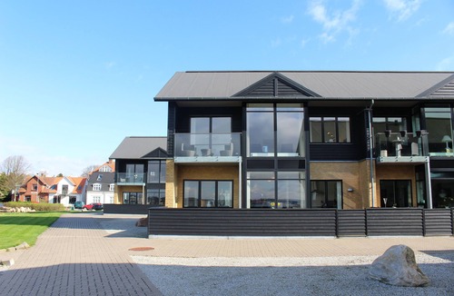 Nykobing Mors House | Lovely holiday flat with view of the harbour, town and Sallingsund Bridge.