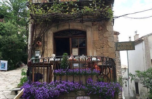 Simiane-la-Rotonde House | Lovely Holiday House in Simiane-La-Rotonde with Private Pool