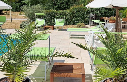 Simiane-la-Rotonde House | Lovely Holiday House in Simiane-La-Rotonde with Private Pool
