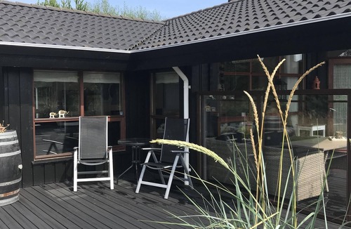 Strandby Cottage | Lovely holiday home close to a lovely beach