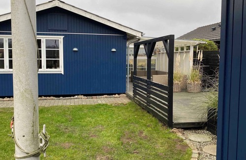 Bjert House | Lovely holiday home close to the water