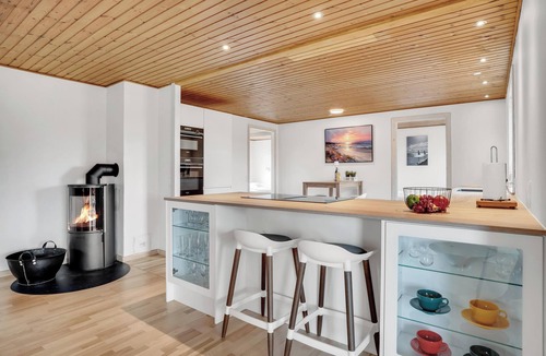 Lild Strand House | Lovely holiday home with fenced plot, 300 meters from the North Sea in Thy.