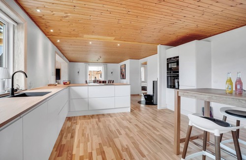 Lild Strand House | Lovely holiday home with fenced plot, 300 meters from the North Sea in Thy.