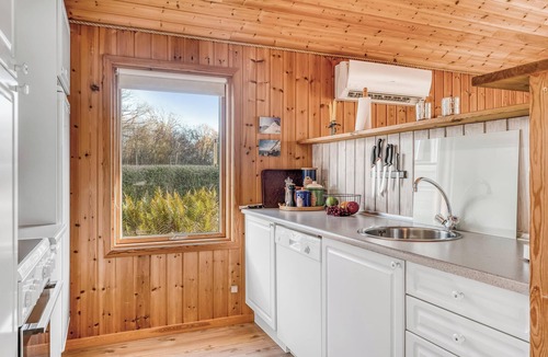 Ronbjerg House | Lovely holiday home in scenic surroundings only 300 meters from the Fjord.