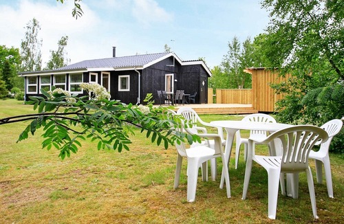 Hou House | Lovely Holiday Home in Jutland near Sea
