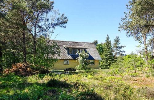 Balka Villa | Lovely holiday home on Bornholm with sea view