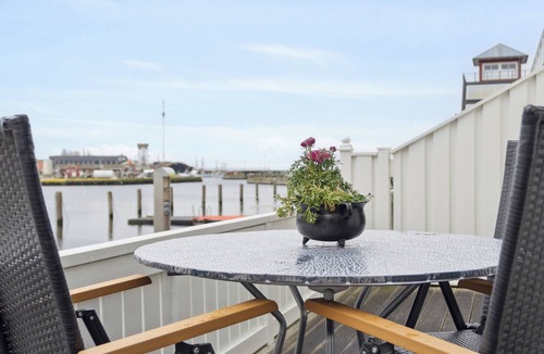 Bagenkop Apartment | Lovely holiday home with harbor view