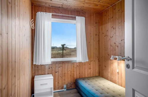 Frostrup House | Lovely holiday home with a large terrace and outdoor hot tub, 500 meters from.