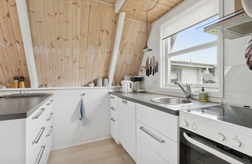Tørresø House | Lovely holiday home with sea view