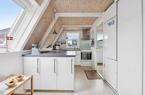 Tørresø House | Lovely holiday home with sea view