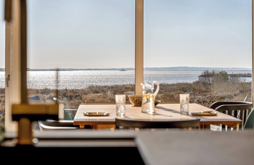Amtoft House | Lovely holiday home with panoramic view of the fjord.