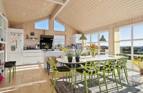 Bøjden House | Lovely Holiday Home With Sea View