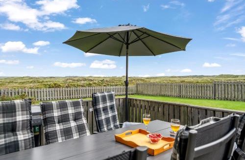 Lild Strand House | Lovely Holiday Home With Panoramic Views Of The North Sea