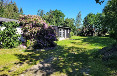 Hou House | Lovely holiday home with spa and hot tub outside