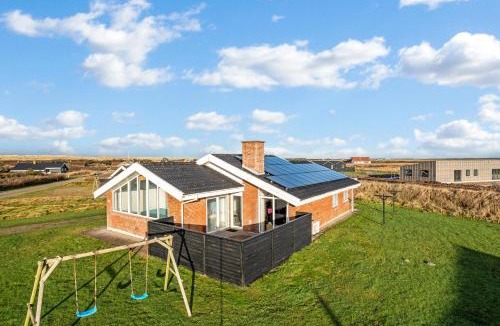 Harboore House | Lovely Holiday Home With Pool, Spa And Sauna, Only 200 Meters From The North Sea