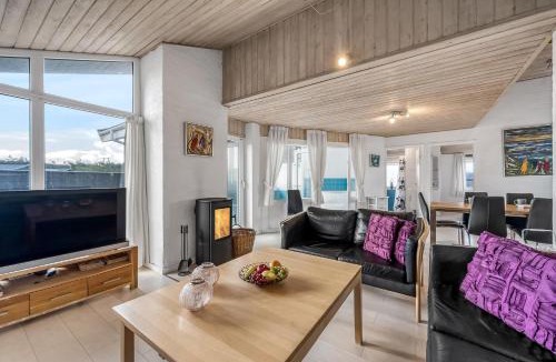 Harboore House | Lovely Holiday Home With Pool, Spa And Sauna, Only 200 Meters From The North Sea