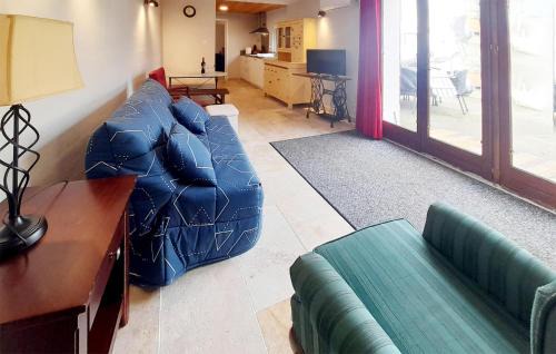 Villeneuve-les-Montreal Apartment | Lovely Home In Villeneuve-Lès-Montréa With Wifi