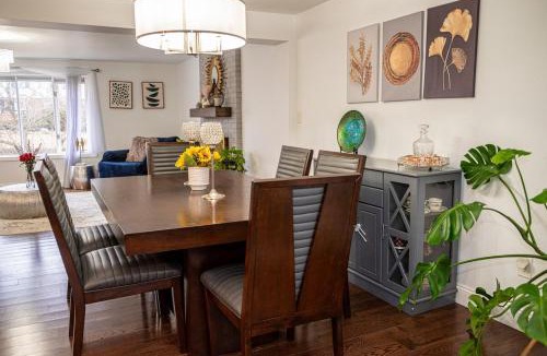 Marlborough House | Lovely Home, centrally located!