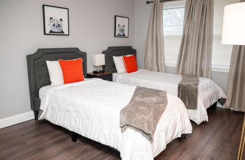 Marlborough House | Lovely Home, centrally located!