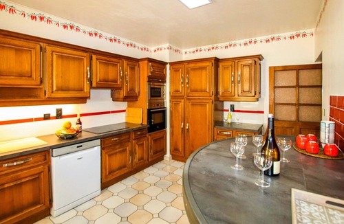 Bourg-Saint-Andeol House | Lovely home in Bourg Saint Andéol