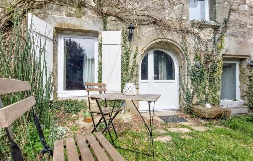 Tremblay House | Lovely Home In Tremblay With Kitchen